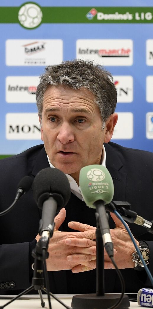 Philippe Montanier n'est plus l'entraîneur du RC Lens.
