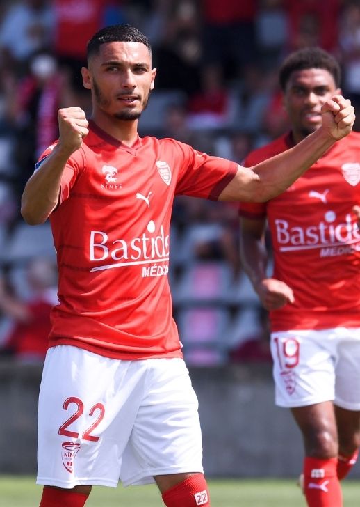 Yassine Benrahou (Nîmes Olympique).